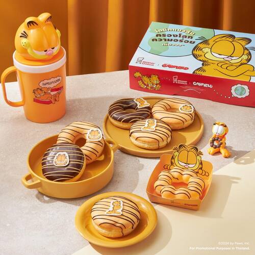 โปรโมชั่น มิสเตอร์ โดนัท : คอลใหม่ "GARFIELD Collection" ที่ใครเห็นก็เลิฟ  . แก้วน้ำการ์ฟิลด์พร้อมน้ำส้ม ราคา 169 .-